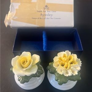 Vintage Aynsley  Fine English Bone China Yellow Flower Salt & Pepper Shakers